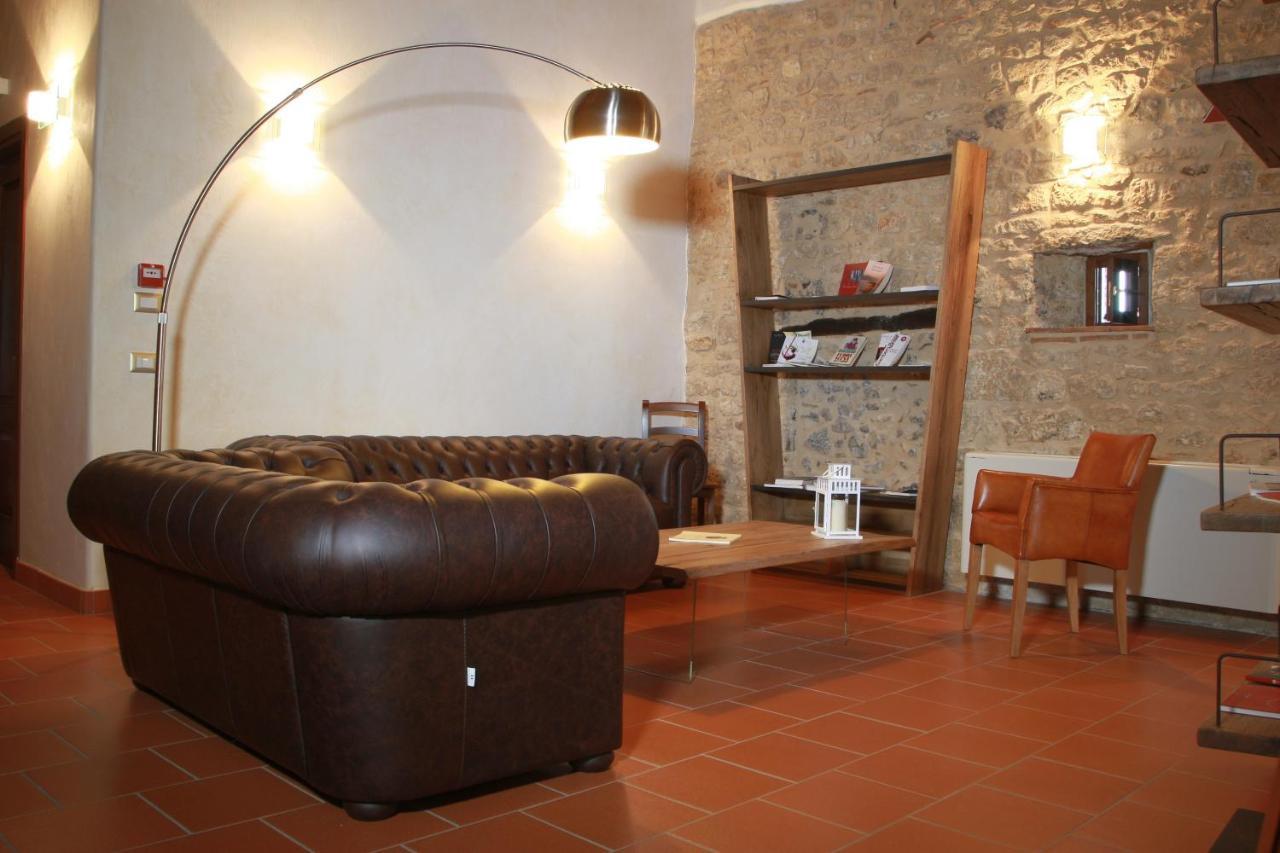 Monastero Di Sant'Erasmo Hotel Veroli Kültér fotó
